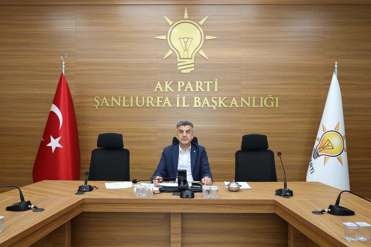 akpartiurfa's tweet photo. İl Başkanımız @milhamigunbegi, AK Parti Genel Başkan Yardımcımız, Teşkilat Başkanımız Sayın @abuyukgumus başkanlığında Video Konferans sistemiyle yapılan, 81 İl Başkanları ve İl Koordinatörlerimizin katılımlarıyla gerçekleşen istişare ve değerlendirme toplantısına katıldı.

Cumhurbaşkanımız Sayın @RTErdogan’ın liderliğinde, Türkiye Yüzyılı hedeflerimiz doğrultusunda azim ve kararlılıkla çalışmaya devam edeceğiz. 🇹🇷

@Akparti @hakanaksu058 @farukaytek