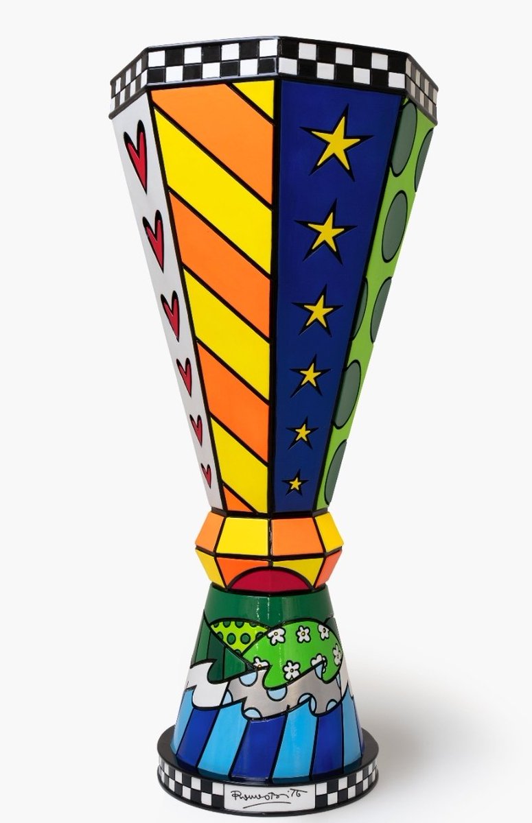 Jordan_Bianchi's tweet photo. The winner of the Cup Series race at Homestead to receive this trophy designed by internationally renowned artist Romero Britto. https://t.co/0l8iRvWkIO