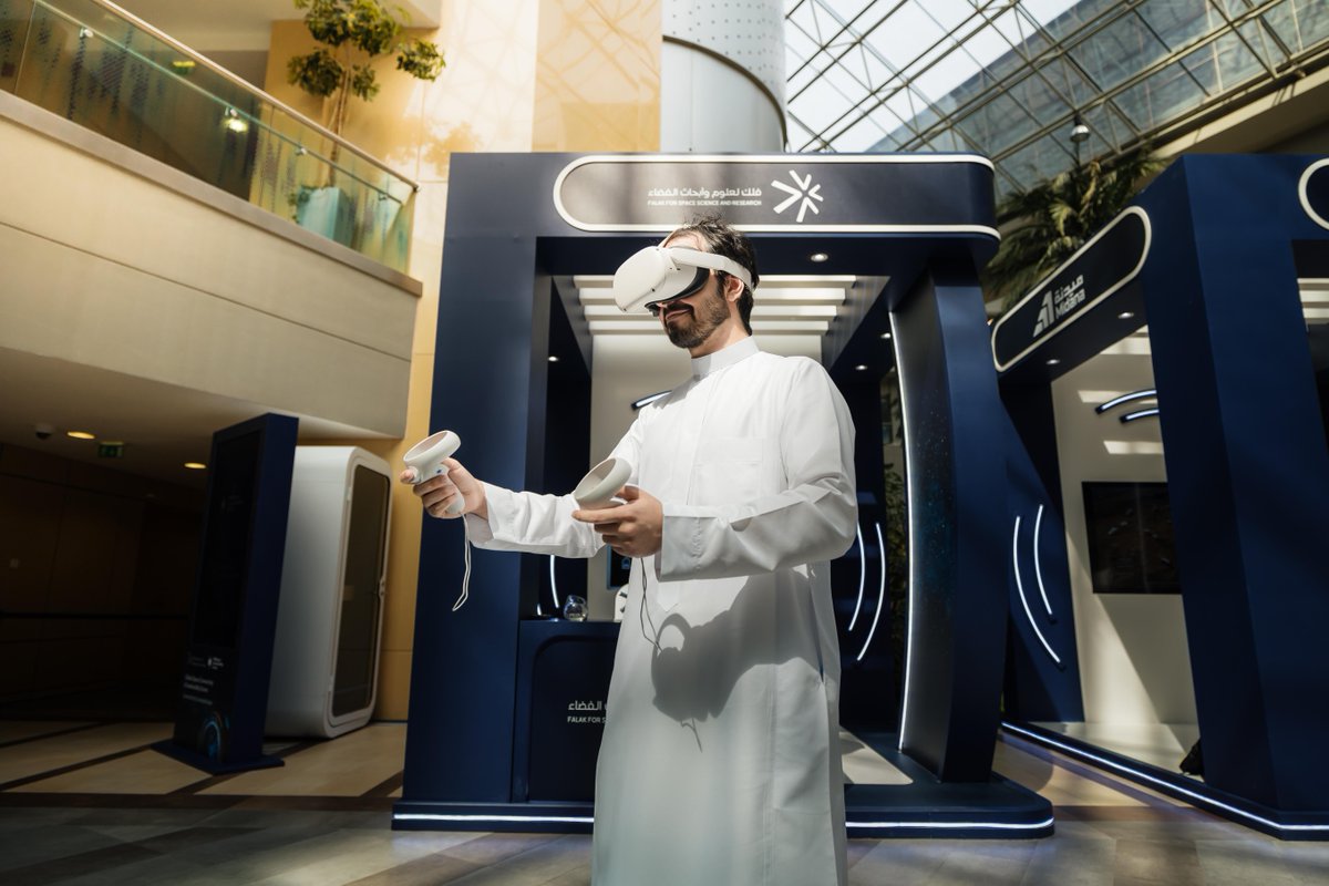 CST_KSA's tweet photo. لقطات من المعرض المصاحب للحدث العالمي للاتصال والاستدامة الفضائية.

#عالم_متصل_وفضاء_مستدام

Highlights from the exhibition accompanying the Global Space Connectivity &amp; Sustainability Events.

#SCS26
#Connected_Earth_Sustainable_Space https://t.co/y6ylYNGTul