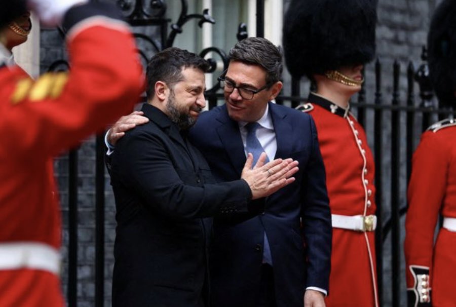 JuliaHB1's tweet photo. I assume @andyburnham is telling President Zelensky that national security “can’t come at the expense of social security”. https://t.co/qr9JGAU6lw