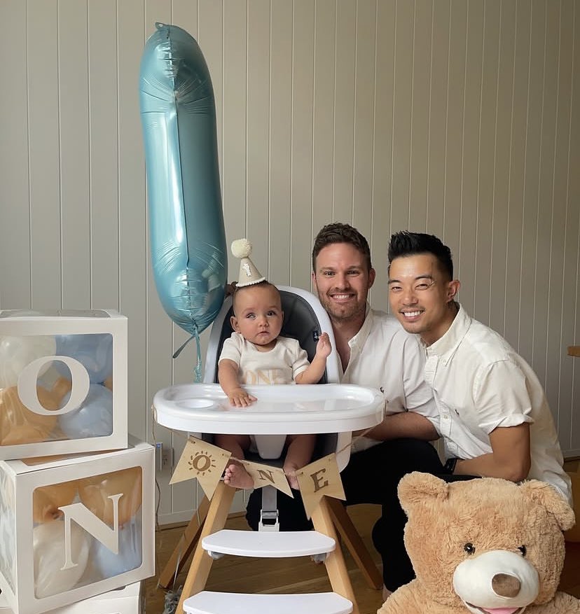 WMAMCouples's tweet photo. WMAM couple/family # 30 - Both Australian π¦πΊ: kids via surrogacy
#wmam #whitemaleasianmale #interracial #interracialcouple #internationalcouple #wmam #internationallove #whiteguyasianguy #whiteguy #asianguy #asianguywhiteguy #australian #asianaustralian #whiteaustralian https://t.co/0KuIsvZCC9