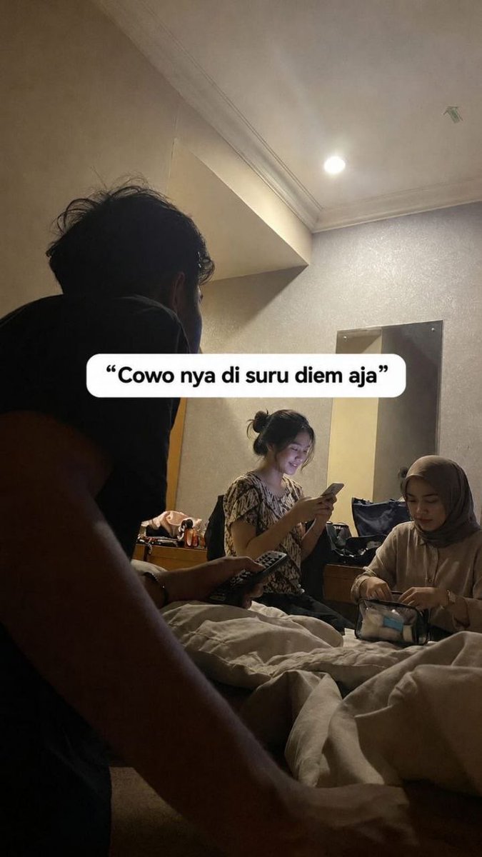 jafnelle's tweet photo. 2vs1 ihh

https://t.co/rxHfyDjfvY https://t.co/ZdvW6XKYnW