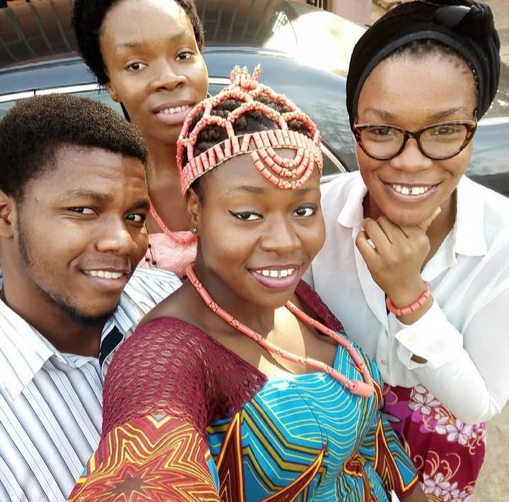 Annabelznl's tweet photo. @favour417021 @ShebaGamde @Nechemaduagwu you are very useless and shameless, a mother at that went and disgrace your family on national television, i pity your bastard sister https://t.co/omzX9Tj1Zw