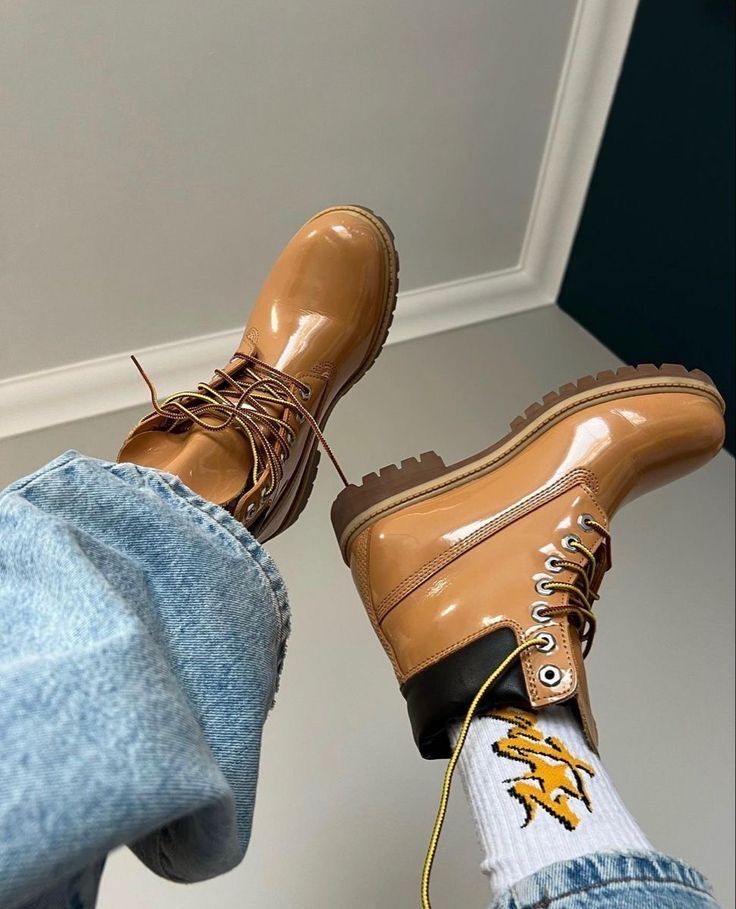 taergpx's tweet photo. timbs https://t.co/IPqy7cmNFU