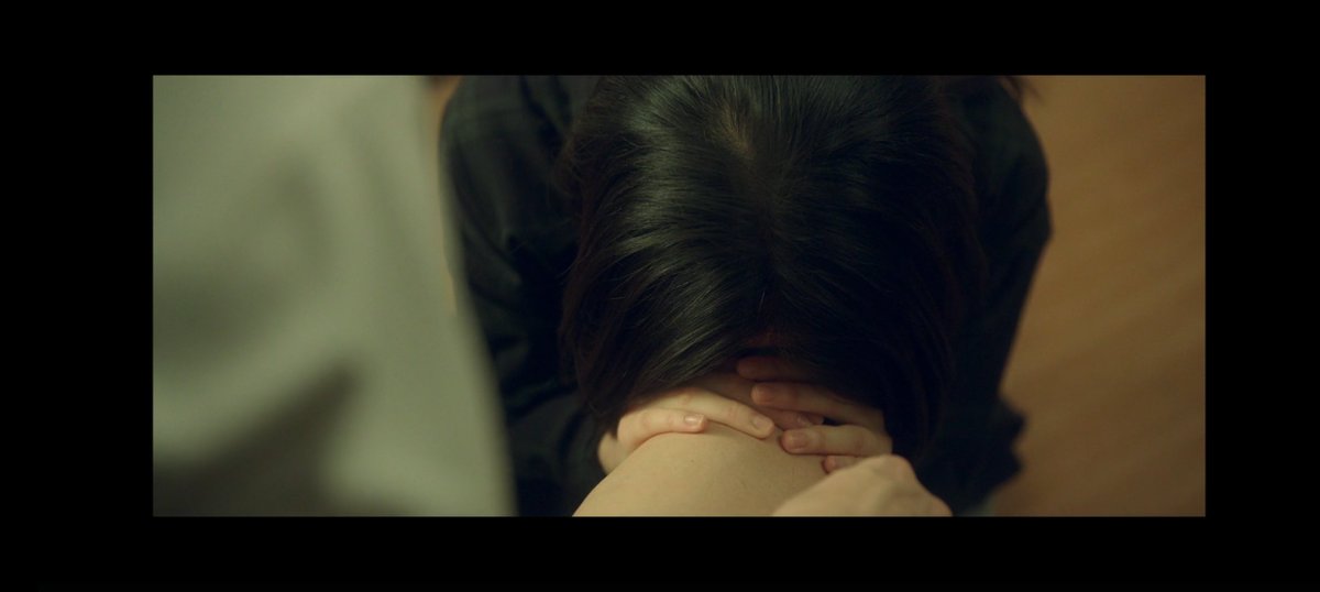 sasa_emanuelle's tweet photo. Minjae chorou horrores e eu também 😭 depois foi lá e lascou um beijão nele ela sempre toma a iniciativa 🤭
#BetweenStepsEp4 https://t.co/qzj1ZC1aY2