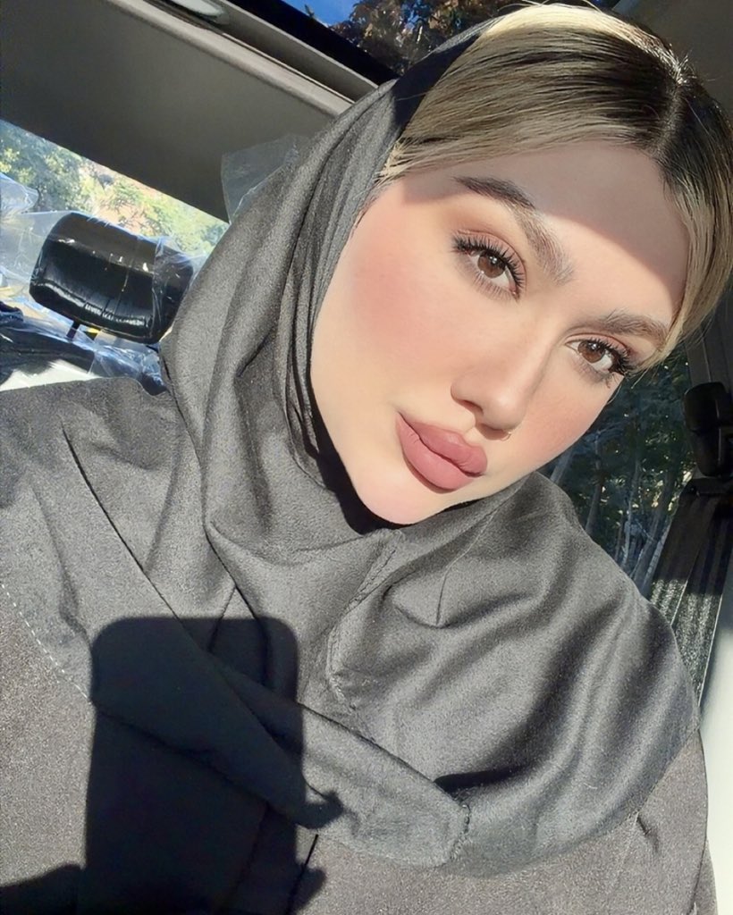 asrrrraaaa's tweet photo. sun kissed ای که با مقنعه حیف شد🌞 https://t.co/GTm9xrNSTZ