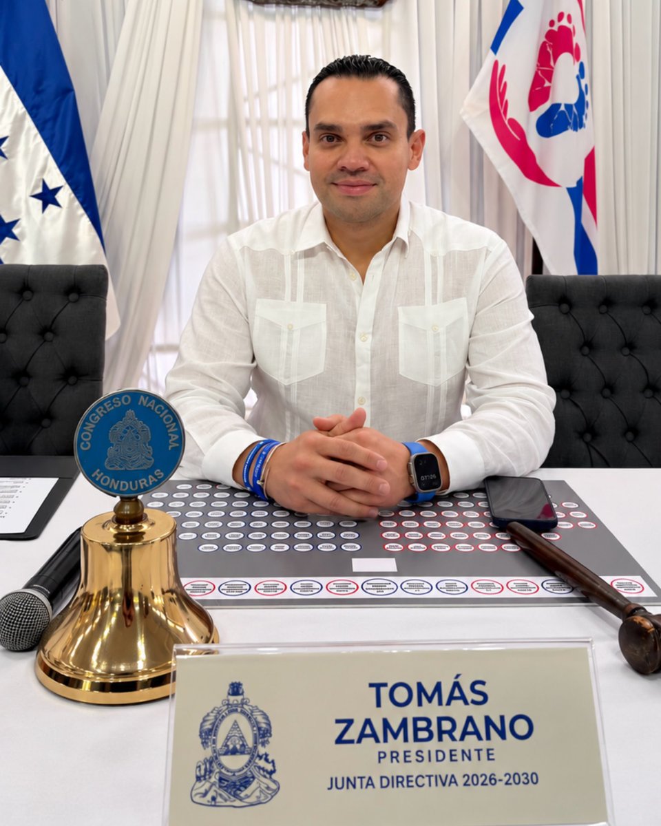 TommyZambranoM's tweet photo. 🇭🇳🏛️ ¡Danlí nos recibe con los brazos abiertos!

Hoy llegamos al oriente del país con Congreso en tu Ciudad, acompañados del alcalde Abraham Kafati, para conversar sobre los proyectos que Danlí necesita y seguir impulsando su desarrollo.

Pavimentación de calles, caminos rurales, puentes, mejoras al estadio y más iniciativas forman parte de la agenda para este municipio y todo El Paraíso.

¡El Congreso sale de sus oficinas y llega hasta donde está la gente! 🤝🏻🇭🇳