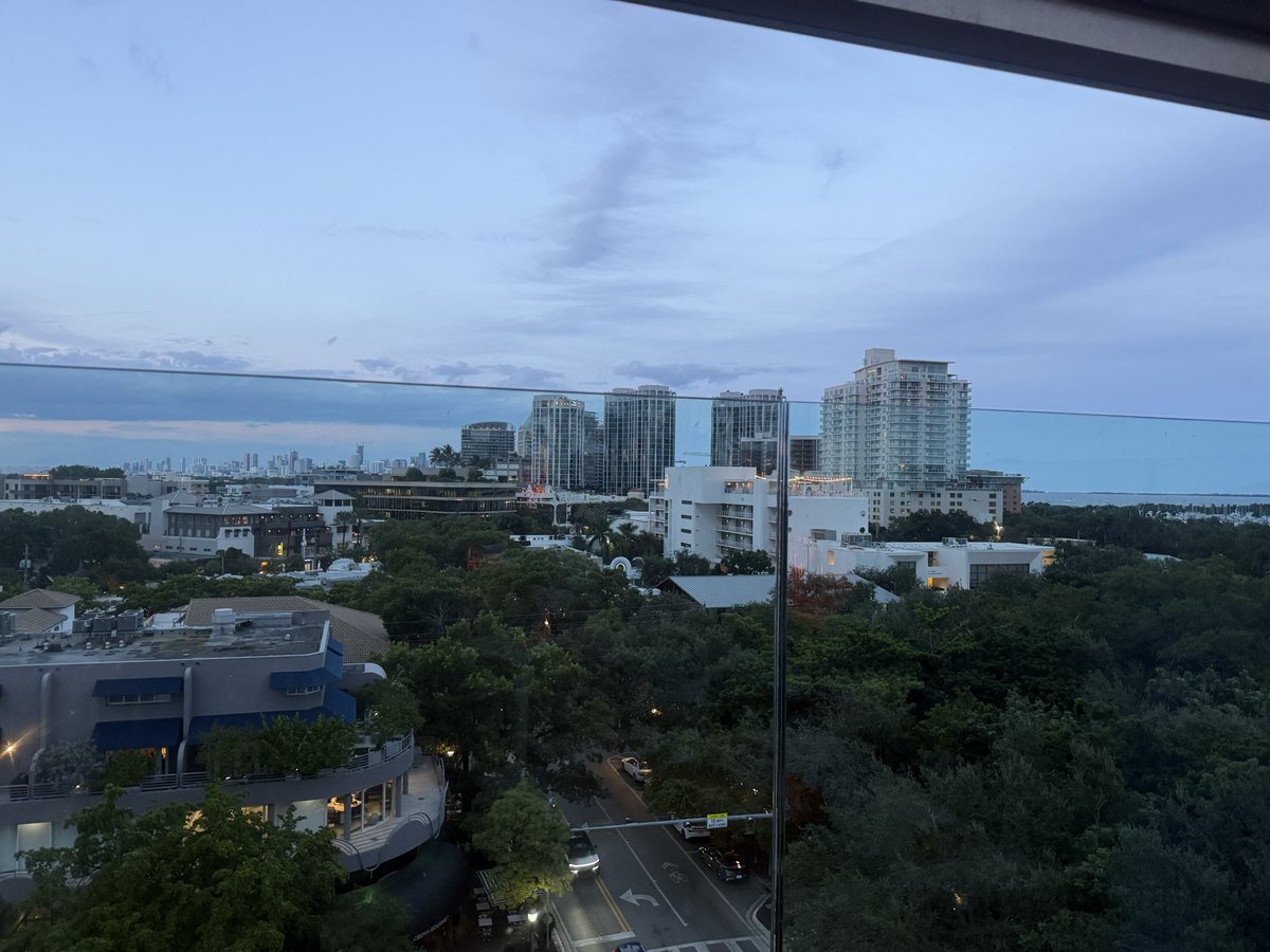 the_hoch's tweet photo. Last week was the MIT Miami Club and Canes Club mixer. Met new people, saw old friends, great event. Several great meetings out of it. https://t.co/kVoPYdvzHk
