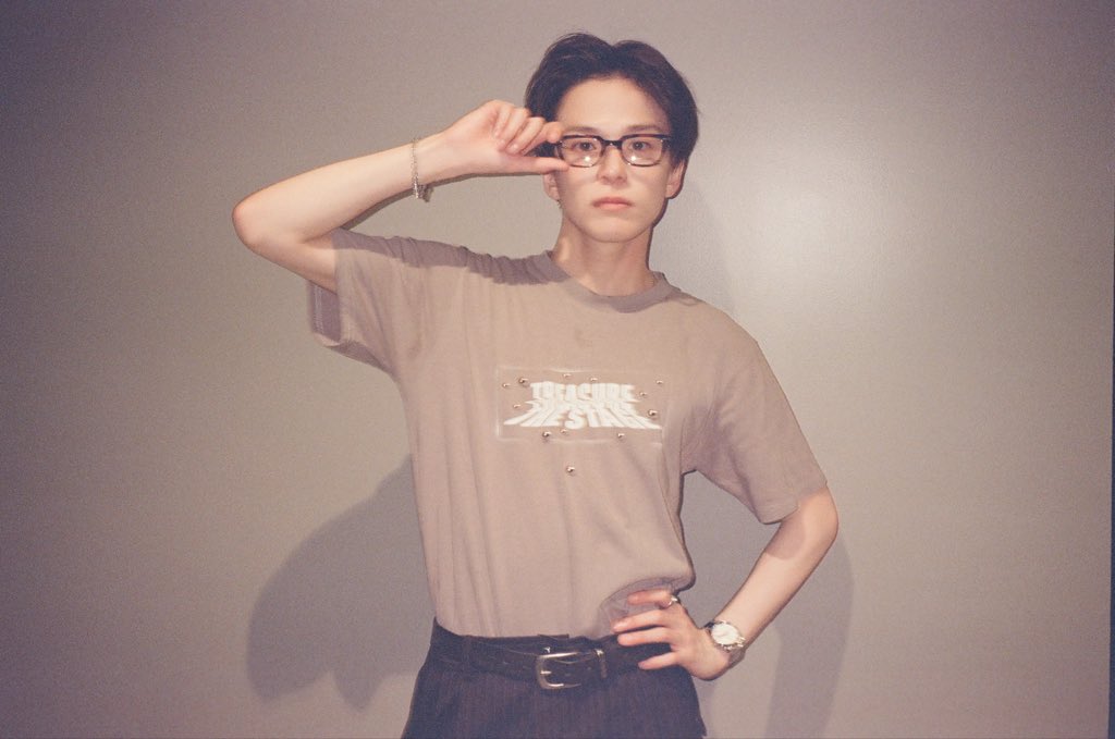 Rofanavy9's tweet photo. I vote #TREASURE for #2026MAMAVOTE https://t.co/4qnEy4I685