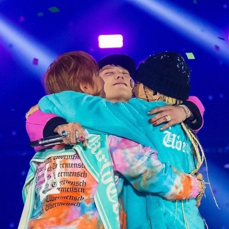 Anay833492's tweet photo. I vote #BIGBANG for #2026MAMAVOTE https://t.co/gVMRhkP36g