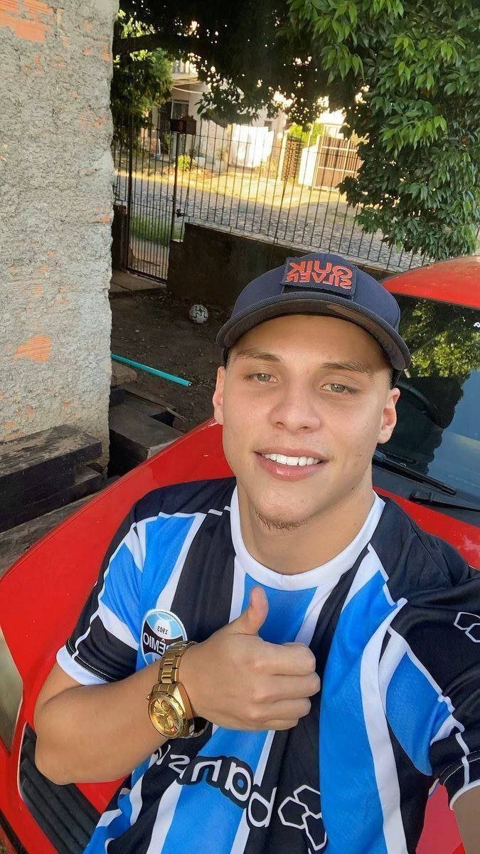 Alxyh69's tweet photo. #PINTOSAWARDS #PINTOSAWARDSㅤㅤ #PINTOAWARDSㅤㅤ #PINTOSAWARDSㅤ #novinhodopirocão #mucilon #hetero #novinho #brotheragem https://t.co/q7V7DPdGEw