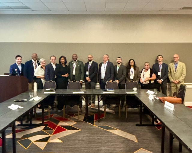MDEnvironment's tweet photo. NEWS RELEASE: Maryland Department of the Environment, Maryland Clean Energy Center Partner to Provide Financing Tools for Building Owners to Invest in Decarbonization

Read more here: https://t.co/lIGwx98P3A https://t.co/kNvT5QQYUI