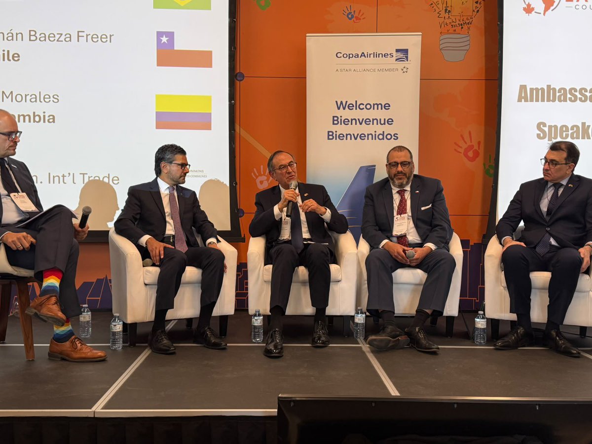 ColEmbCanada's tweet photo. 🇨🇴🇨🇦 Colombia participó en el Ottawa LATAM Business Forum, donde el señor Embajador Carlos Arturo Morales intervino junto a los embajadores de Brasil y Chile en un panel sobre comercio e inversión entre Canadá y América Latina. https://t.co/t5RMPC3der