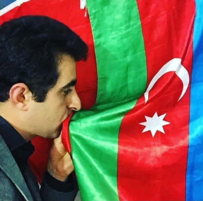 ElmanAzizov07's tweet photo. "Ay-Ulduzun İşığında Əbədi Qardaşlıq"
 "Könül Bağımız, Əbədi qardaşlıq Türkiyə Azərbaycan"🇹🇷❤️🇦🇿 https://t.co/qFxTv1OTaz