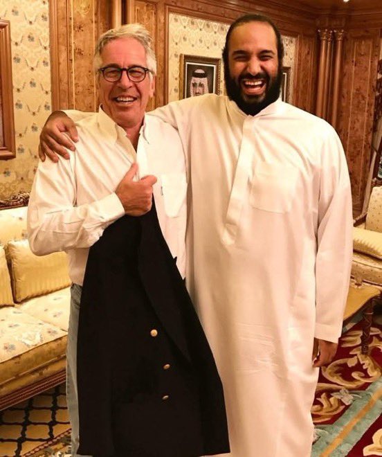 N_BH96's tweet photo. يقال ان جيفري إبستن تبرع بامواله للملكه العربيه السعوديه حبا لاخيه محمد بن سلمان هل صحيح ام اشاعه؟ https://t.co/MIEFJ14WQn