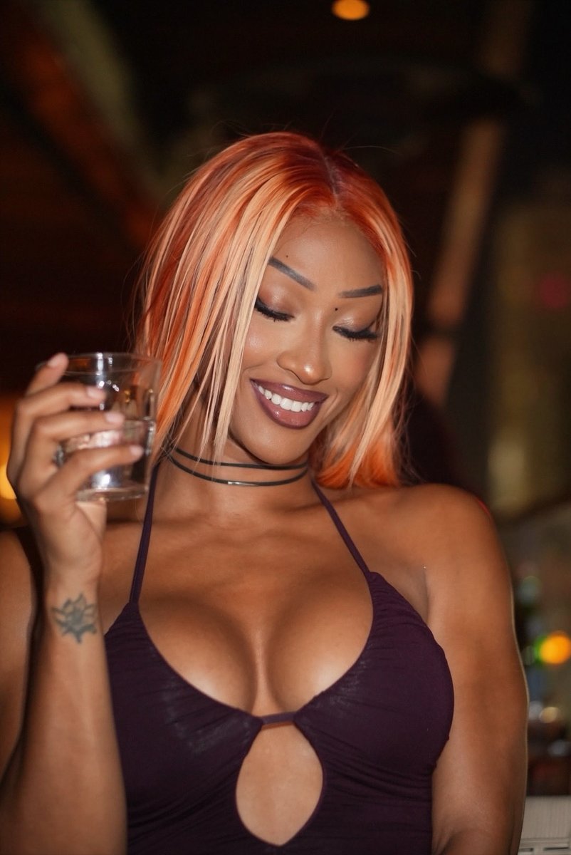 itsmarasade's tweet photo. It’s giving early 2000s Tyra B. https://t.co/gwbfcFgyVT