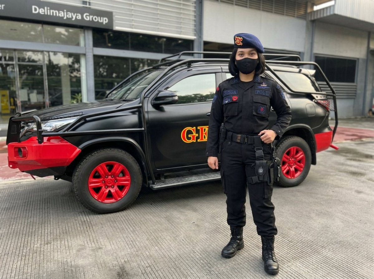 SiscaEden's tweet photo. Lg ke TKP yang disinyalir merupakan gudang bahan kimia terlarang https://t.co/PmaNwSE8Pc