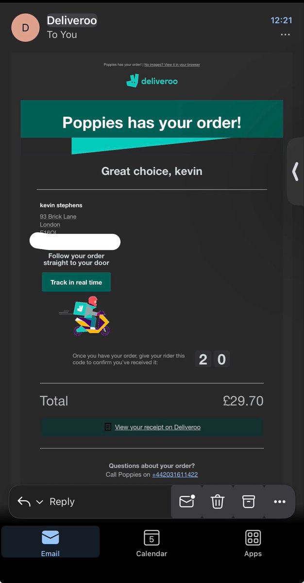 StevoTheMadMan's tweet photo. £29 quid for fish and chips. 

I blame digga https://t.co/dHvRqk8m92