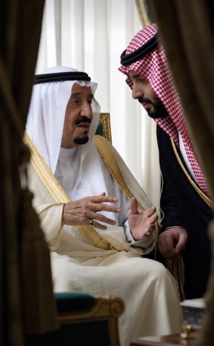 alialha42123766's tweet photo. نحن معا حكمنا ونفديهم بأرواحنا 
ادامك الله لنا عزاً وفخراً💚💚 https://t.co/ymX18OAftj