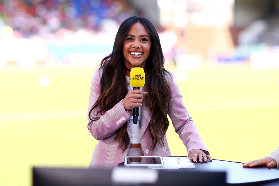 WriterWil's tweet photo. Happy birthday Alex Scott MBE

#AlexScott #footballer #England #Arsenal #WorldCup #presenter #football #commentator #pundit #BBCSport #SkySports #speaker #writer #MorningStar #MatchOfTheDay #MOTD #FootballFocus #SoccerAid #StrictlyComeDancing #Strictly #WhoDoYouThinkYouAre https://t.co/7jU9gW4Qcb