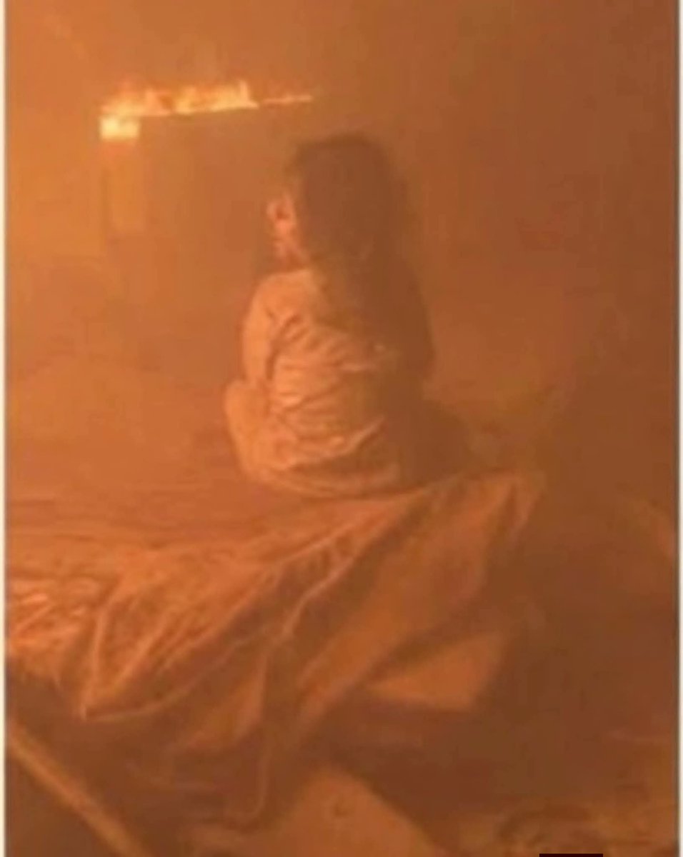Abdullah_Om3r03's tweet photo. Little Maryam is asking for your prayers. 💔

The injured child Maryam suffered severe burns to her body after her home was targeted by the Israeli occupation forces at dawn today. Her parents were killed in the attack. https://t.co/l8pGGZVaOu