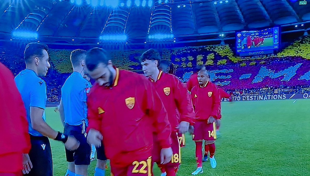 SweCuleNews's tweet photo. Watching #ROMREA 

SMACK those marrengues https://t.co/I1dzQnSACa