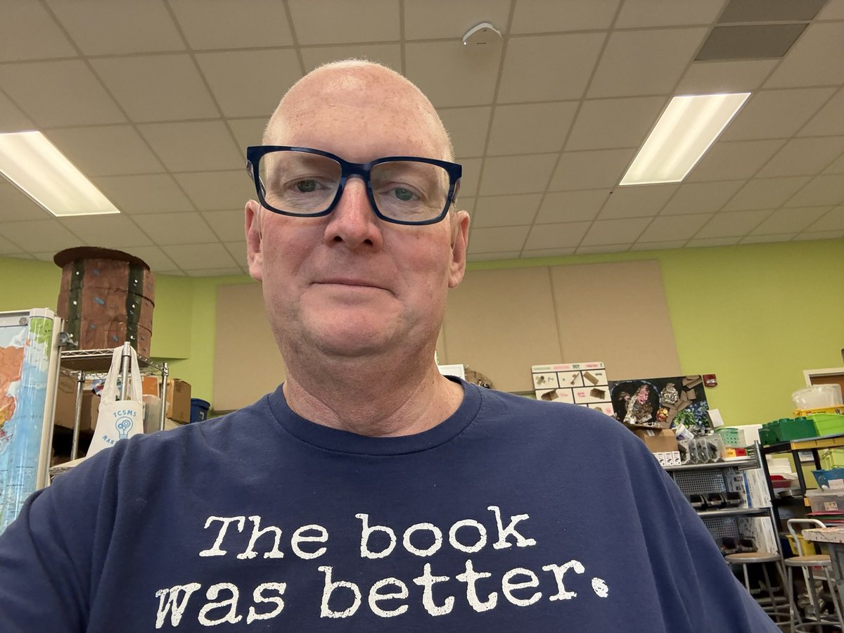 ToddLaVogue's tweet photo. School shirt of the day (last day of Book Fair) https://t.co/EqfPTQ9CvZ