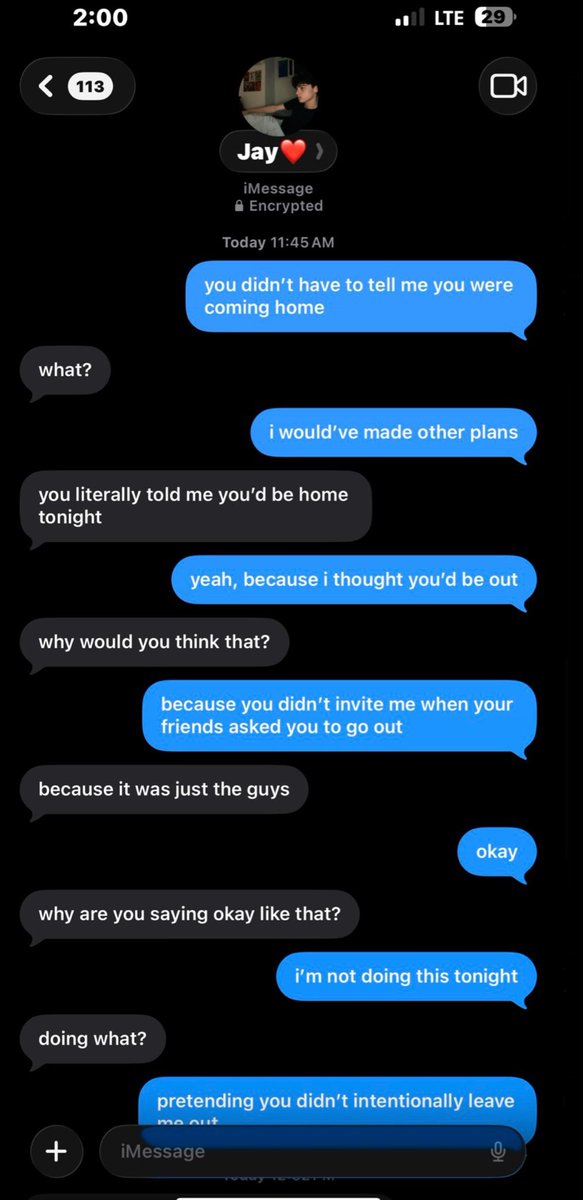 yasminfyne's tweet photo. he wanted to act single for the night, so i gave him something to think about https://t.co/Li0JeTWs69