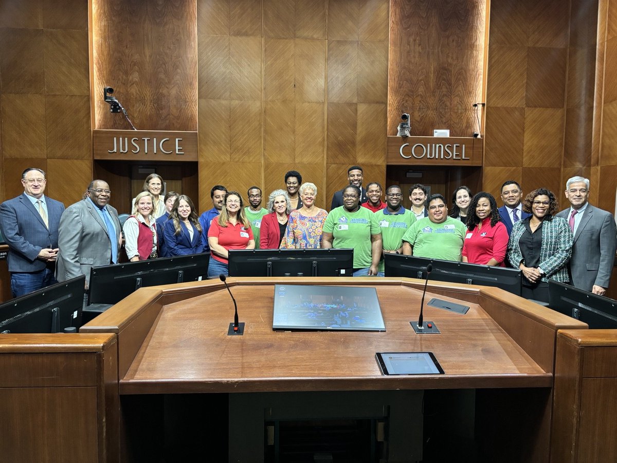 TwilaForHouston's tweet photo. The H.E.A.R.T. program participants shared their wonderful work! Proud to support the difference that H.E.A.R.T. makes in the lives of many. 

#TwilaForYouHou #MattersForYouHou 

@theheartprogram https://t.co/13x28XO19D