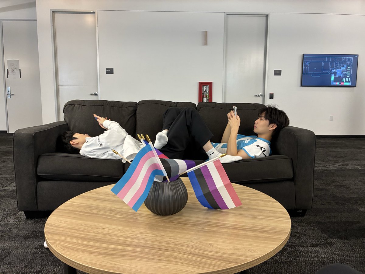 VulcanLoL's tweet photo. https://t.co/fBqwo1Hh8q