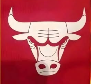 Doyouevenhbb's tweet photo. Lol just turn this upside down and you will see a robot fighting crab ... Perfect runner we love bulls !! https://t.co/D2vyWS3Wh0
