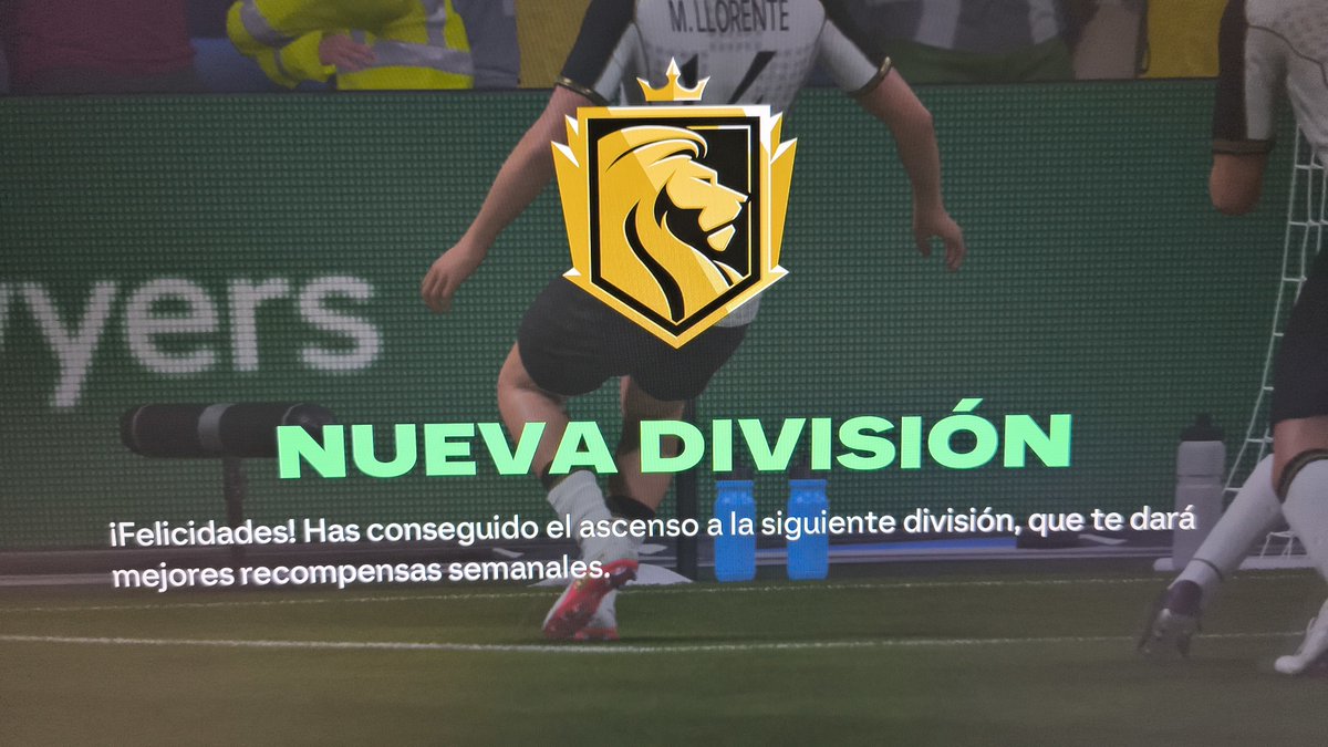 fawas32's tweet photo. Se me pasó subirlo ayer. Pero por fin estamos en élite 💪

Ahora toca jugar para enfrentarme a los mejores y así practicar y seguir subiendo el nivel 🫡

Tácticas: 6oSksk6AE2ob

#FC27 #Rivals #Elite https://t.co/BnwH5SimBx