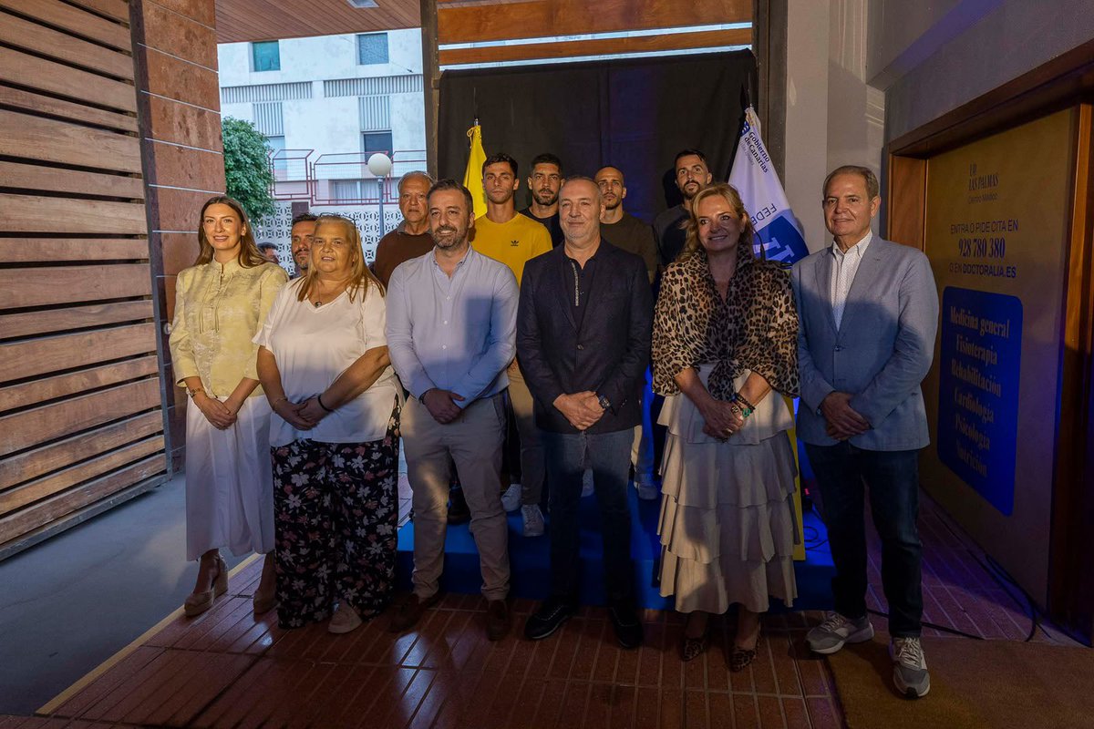 PresidenteUDLP's tweet photo. Hoy, con la apertura de un nuevo Centro Médico Union Deportiva Las Palmas en Telde, damos un paso más en el compromiso social del club. 

Nos unimos a la Federación Canaria de Natación, y ponemos toda nuestra experiencia sanitaria al servicio de la isla de Gran Canaria.

#SienteLaUnión #LaUniónHaceLasPalmas