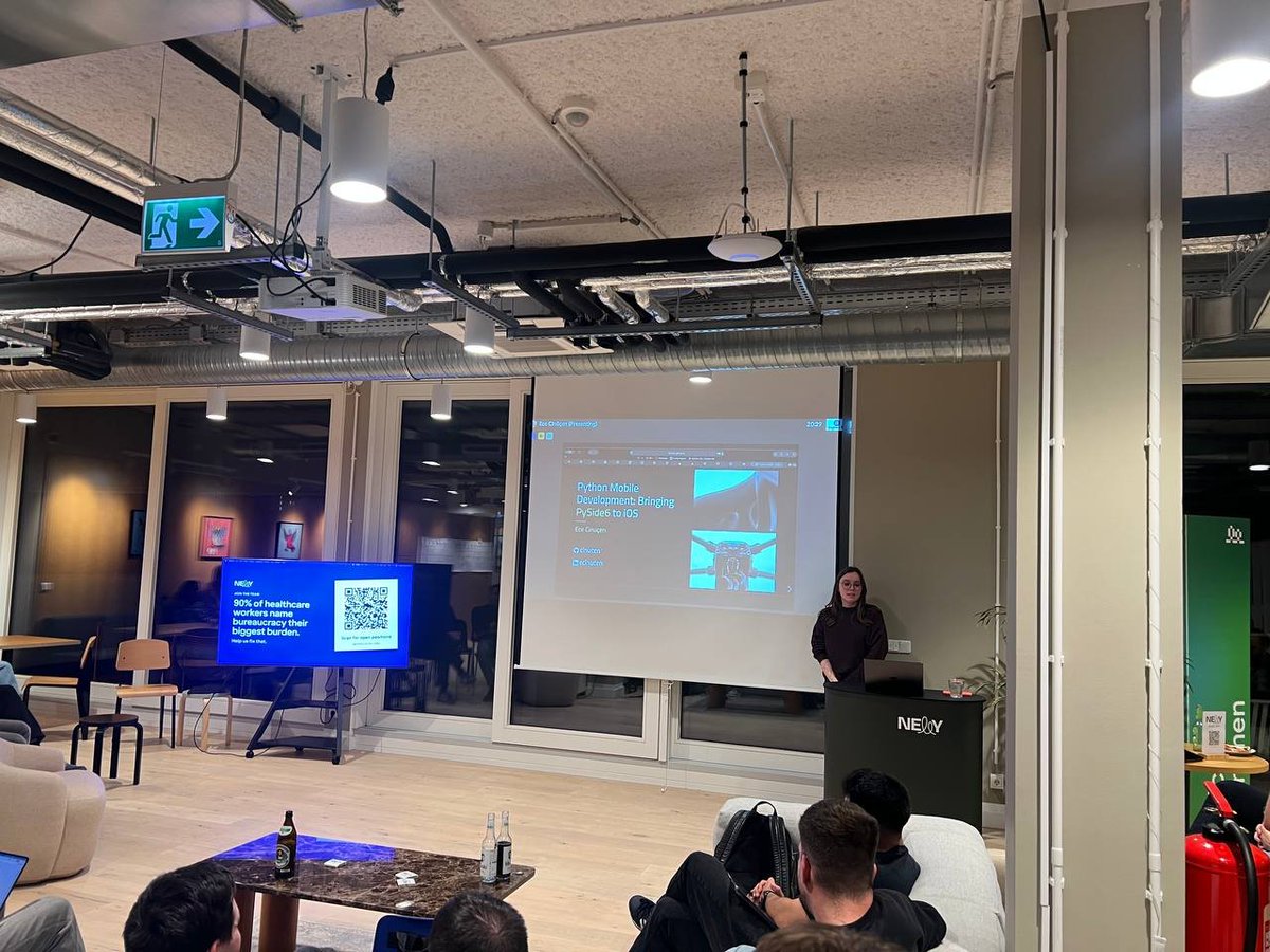 PyBerlinPython's tweet photo. Ece Cinüçen speaking about "Python Mobile App Development: Bringing PySide6 on iOS" https://t.co/47TlhANuiA