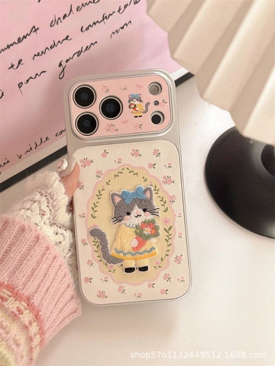 zb1hanbinlove's tweet photo. İphone 15 sırayla Miffy embroidery telefon kabı 100 tl, Miffy kılıf 55 tl ve Embroidery kitten kılıf 95 tl devrediyorum. Çoklu gitmesi önceliğim. Bir tane de yeşil elmalı kolye devrediyorum 110 tl 
@bujosatis @bujo_g0 @Bujosatistr @bujo_satis @herturlugort @randombujo @randomgotr https://t.co/w0TN0ePJ36
