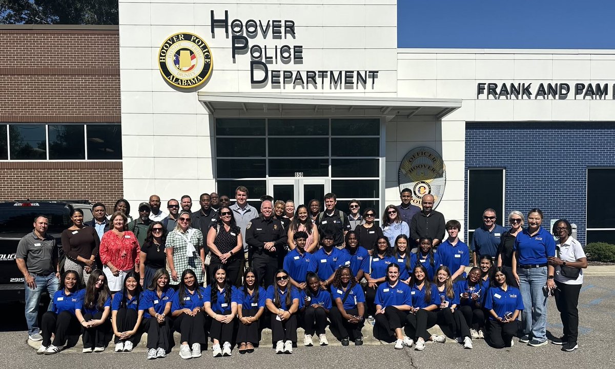 HooverPD's tweet photo. SWAT, K9s, the bomb squad & more! π
Leadership Hoover and IGNITE Hoover got an action-packed, behind-the-scenes look at Hoover PD for Public Safety Day.
Thanks for spending the day with us!
#HooverPD #communityengagement https://t.co/BaCLnmi1aI