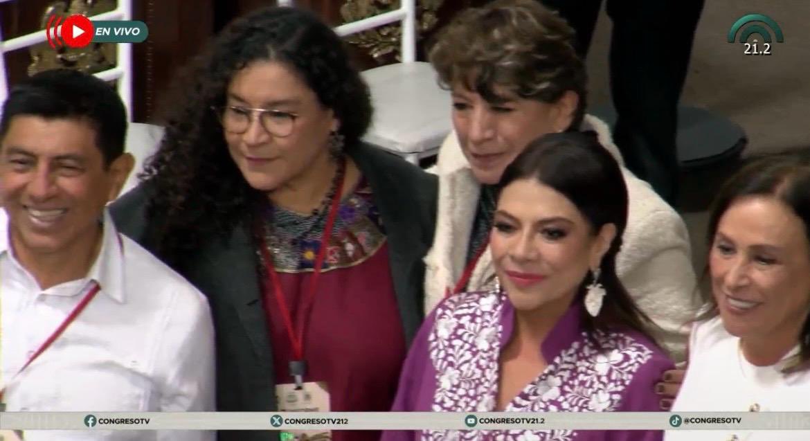 ErnestoGuerra_'s tweet photo. RESULTA Y RESALTA QUE LENIA BATRES FALTÓ A SESIÓN DE LA CORTE POR IR AL INFORME DE LA JEFA DE GOBIERNO

Dejó a todos sus compañeros ministros y lo peor, se tuvieron que saltar todos sus asuntos listados, ¡que esperen los justiciables, caray!

Importante decir, se sabe que invitaron a todas y todos los integrantes de la corte y solo fue Lenia Batres.