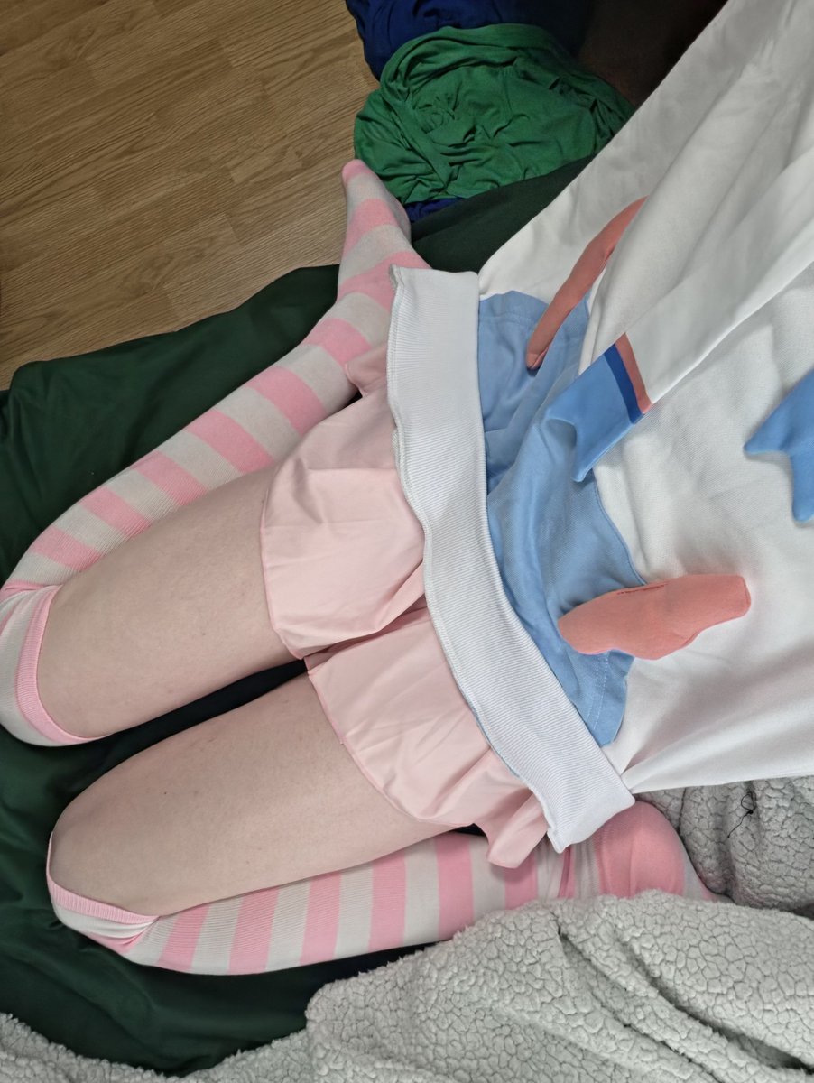 batsjosiah's tweet photo. my first frmboy outfits :3 https://t.co/olt5gaVpbz