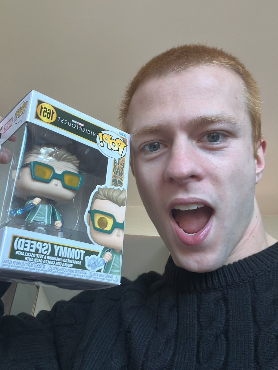 ruaridhmupdates's tweet photo. ruaridh mollica with his tommy (speed) funko pop for #VisionQuest 💚 https://t.co/OYu2AHqi8q