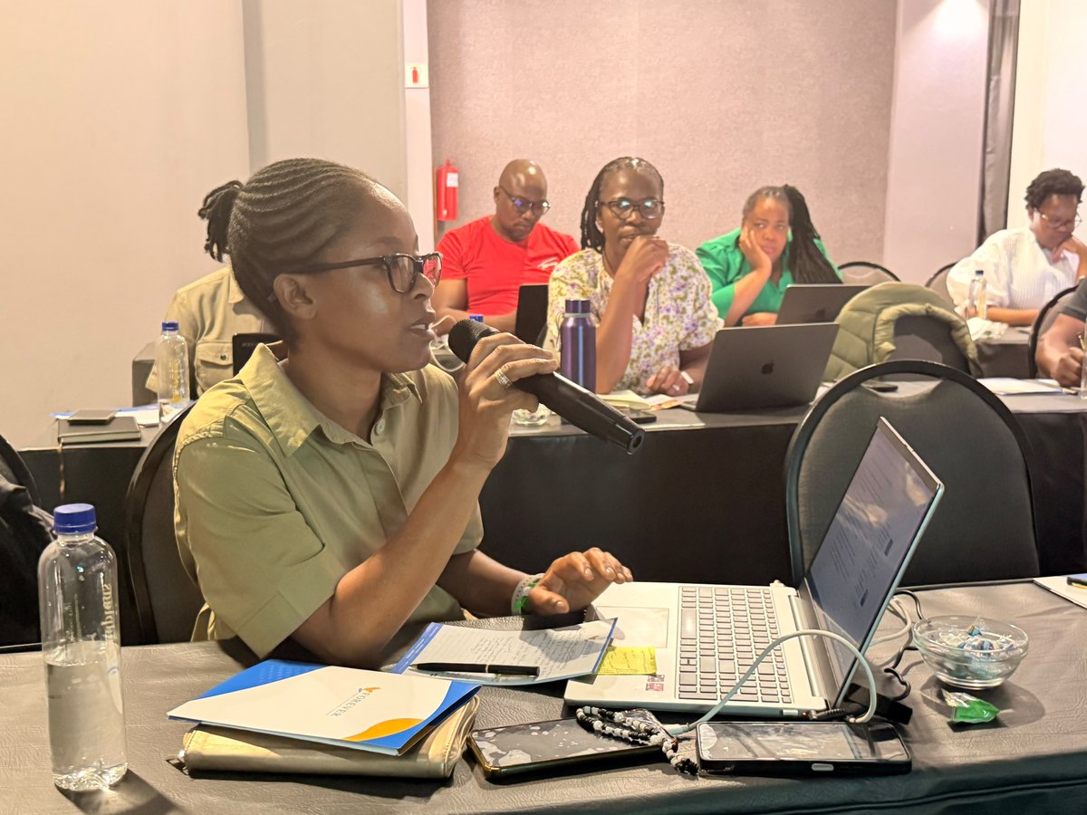 MpuDardlea's tweet photo. A Provincial Assessment Panel (PAP) is sitting in Manzana for 3 days, assessing presentations on projects from across the province that require government support to improve their operation.  
The panel is transparently determining their eligibility for support.

#GovtSupport https://t.co/IvgC5Eiq30