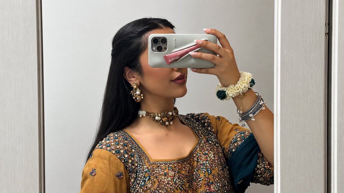 fwninluv's tweet photo. mendhi fit check https://t.co/pnp2UsYVI2