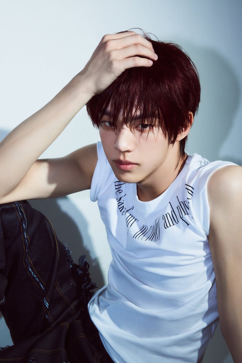 beomddoi's tweet photo. i will be thinking about this photo for the next 3 months okay https://t.co/OTThUn9fC7