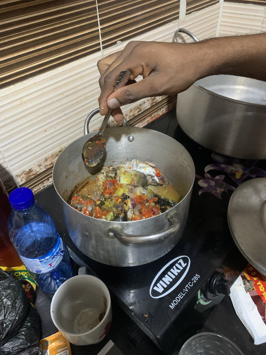 deman_005's tweet photo. Time to hit the kitchen 
Dinner loading ……..

Wait for the result https://t.co/aEoEyBkWfq