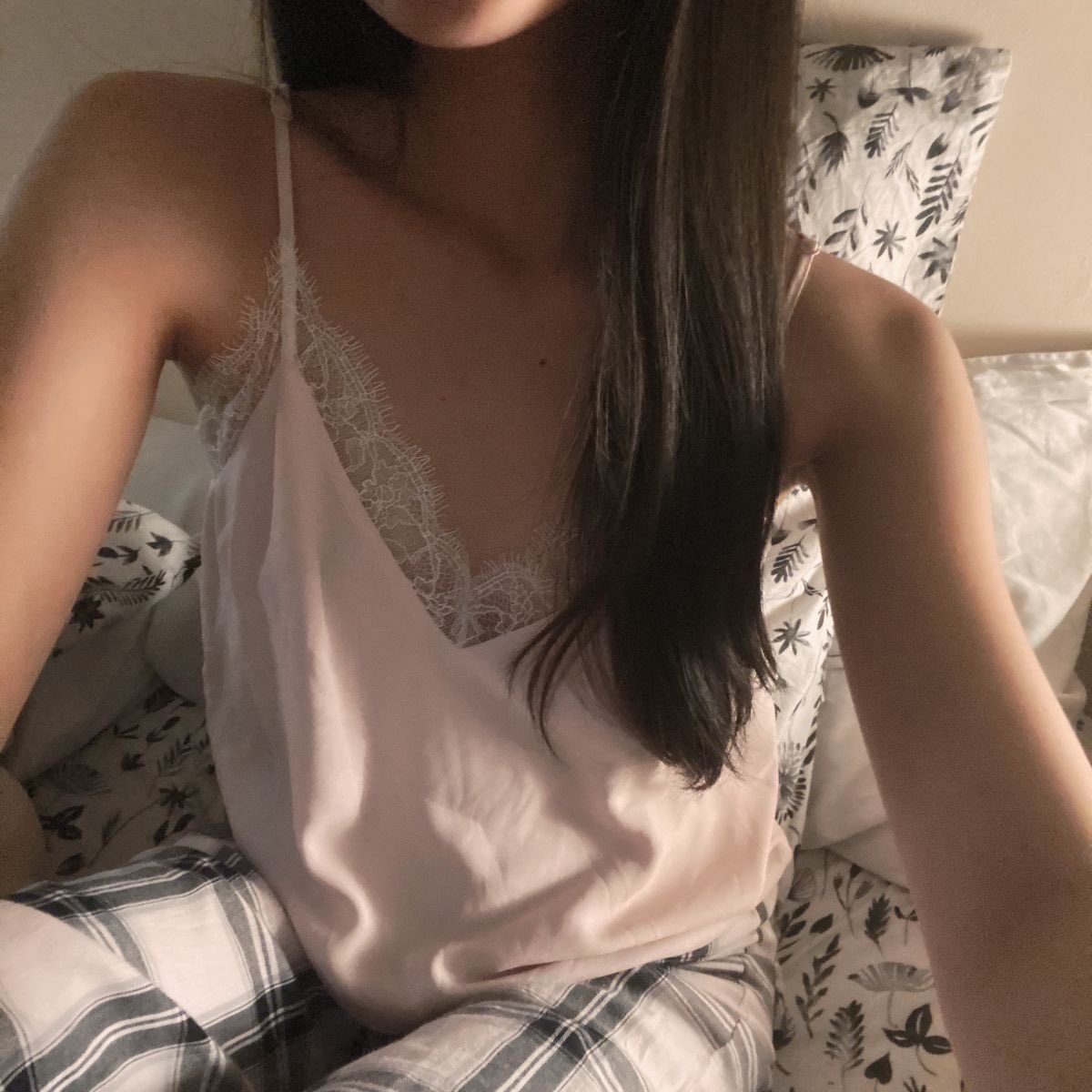 chokokisses's tweet photo. I wanna lose weight so I can feel light and feminine #edrtwt #thinspo #wltwt https://t.co/Rul9pqV3cH