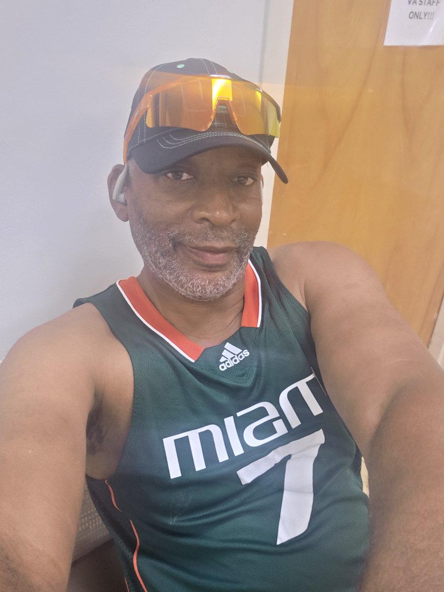 CookieCorporal's tweet photo. VA day!!!! https://t.co/SrDO97emUa