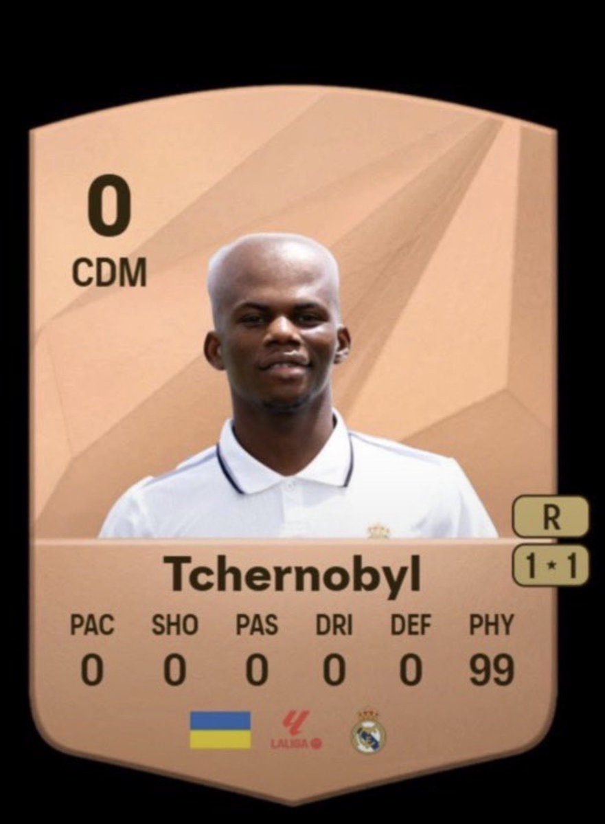 Jmkdista's tweet photo. Vous vous attendiez à un grand match du Real avec ce mec au milieu ? PTDR https://t.co/g4GlXRrn1y