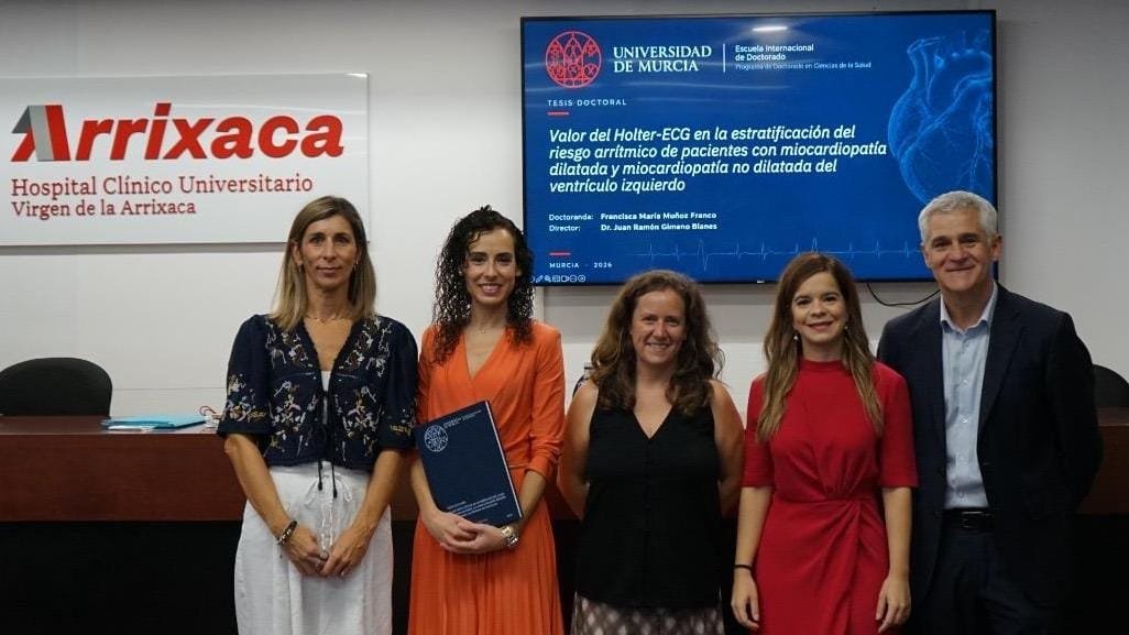 CardiopatiasH's tweet photo. La Dra Francisca Mª Muñoz, más que sobresaliente en su tesis "de rabiosa actualidad y de gran interés clínico para prevenir complicaciones arrítmicas" según el tribunal, con la Dra Espinosa, Dra Sabater y Dra Navarro https://t.co/QnIqTXZhK1
