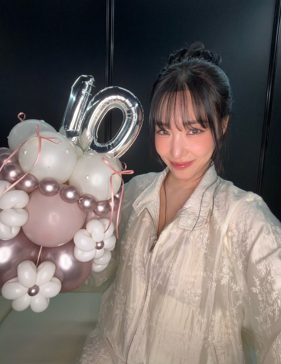 sonia_omni's tweet photo. Tiffany Young 💙🌹💙  Edge of calm tour in Taipei 

#TiffanyYoung #Tiffany #EdgeOfCalmTour #EdgeOfCalmTourInTaipei https://t.co/gprtplCbFQ