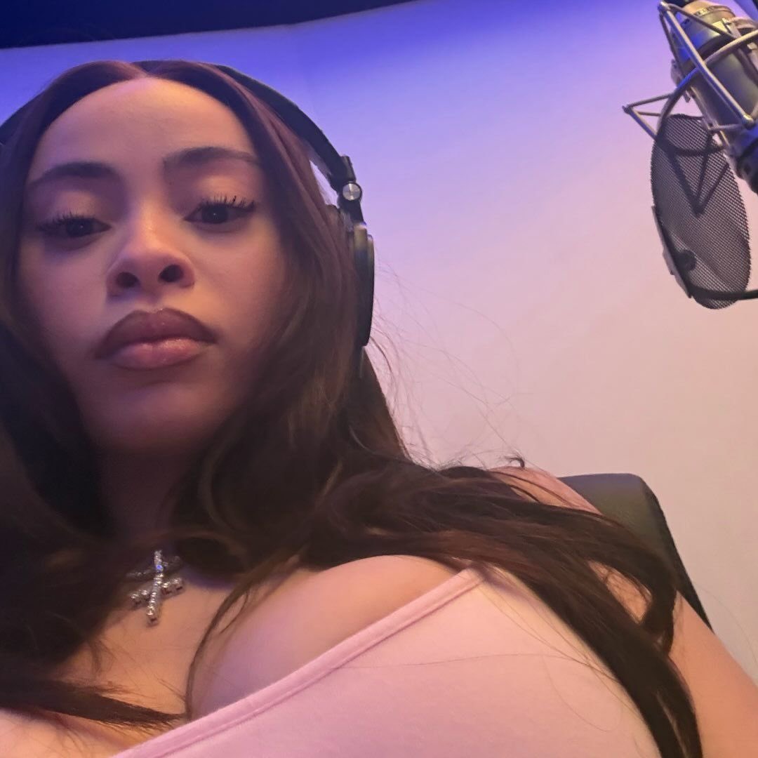 PrincessReload's tweet photo. Ice Spice in older tweet from 2021: 

“i love being da thickest” https://t.co/4deNsJ0JMF