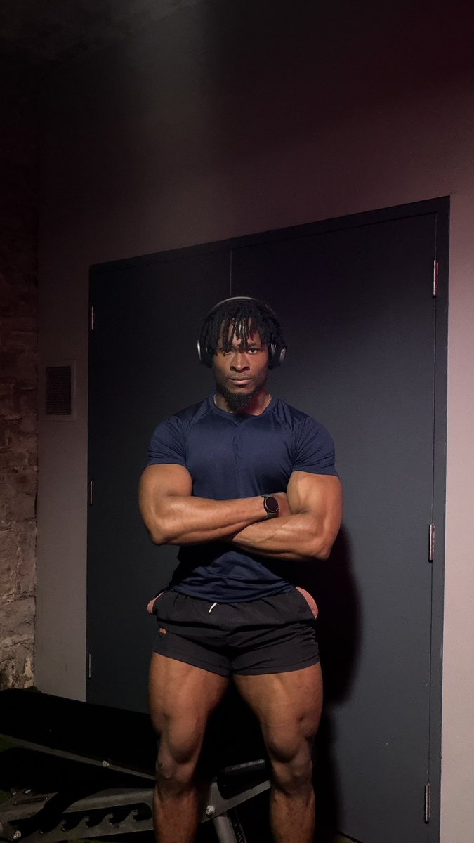 saxzy__'s tweet photo. Today’s Pump 
3/6 https://t.co/CfrmuGHHFe